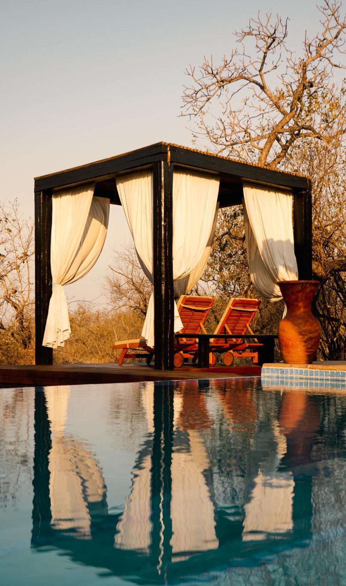 THE BAOBAB BUSH LODGE, no self catering, tv in lapa Hoedspruit Exterior foto