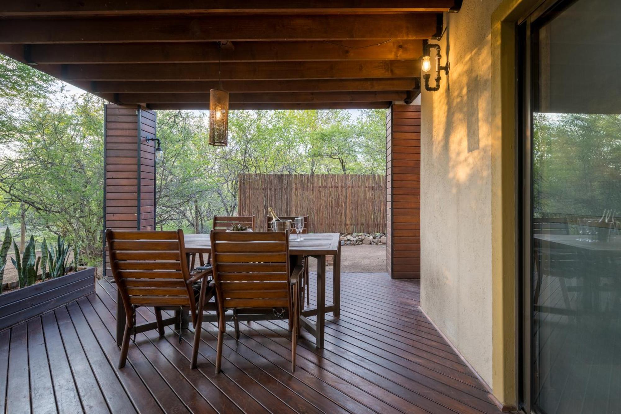 THE BAOBAB BUSH LODGE, no self catering, tv in lapa Hoedspruit Exterior foto