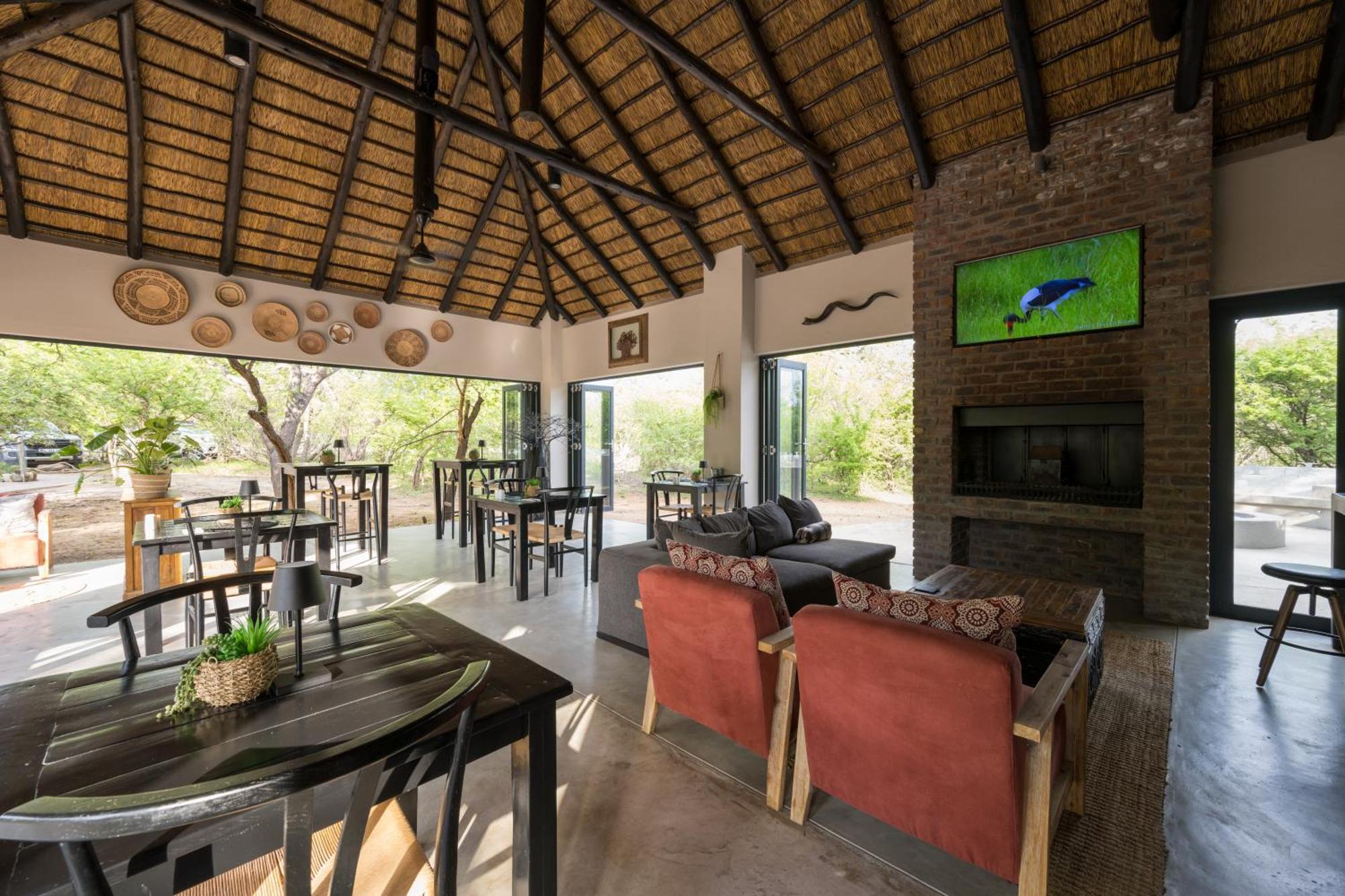 THE BAOBAB BUSH LODGE, no self catering, tv in lapa Hoedspruit Exterior foto